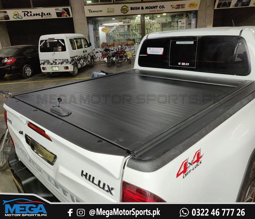 Toyota Hilux Revo Trunk Shutter Lid Cover / Sliding For 2016 - 2023