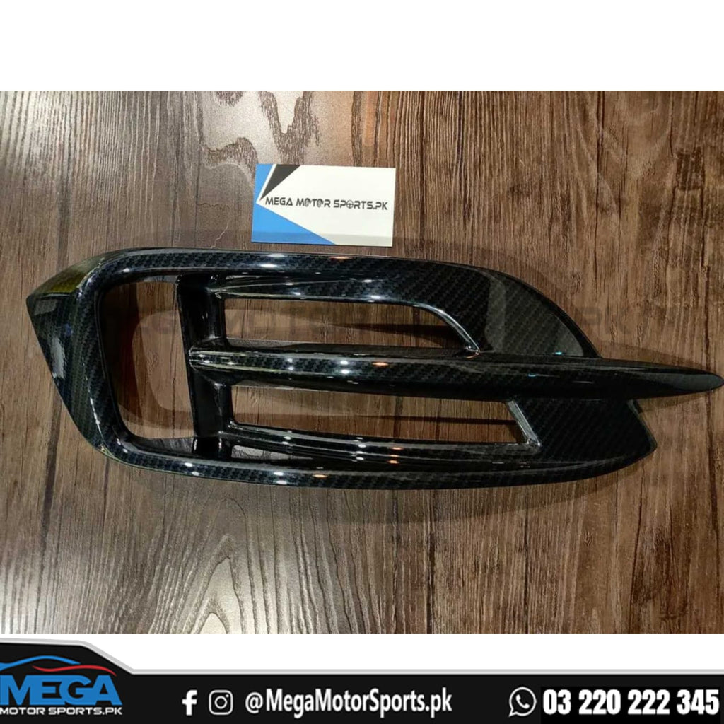 Honda Civic X Carbon Fiber Rear Bumper Reflector Trim